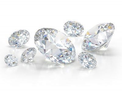 婚約指輪のダイヤモンドの大きさ［カラット］について